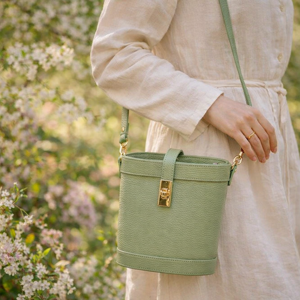 Juliette leather handbag